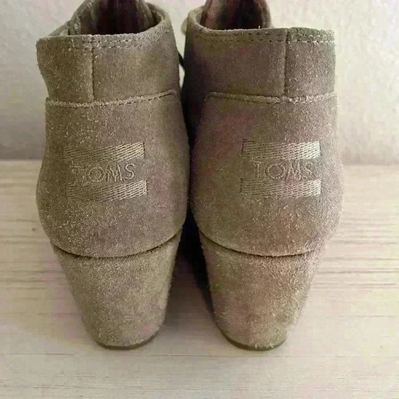 Toms Women's Wedge Lace Up Suede Ankle Booties, Desert Tan, 740817, Size: 8.5 US - Picture 4 of 6